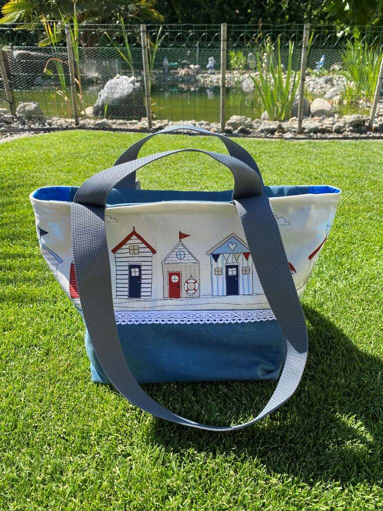 Badetasche Ikea Klein Strandtasche Unikat mit Reissverschluss Wachstuch beschichtete Leine Beachhaus Strandhaus Jeansblau